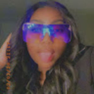 Meet your Posher, Daniela